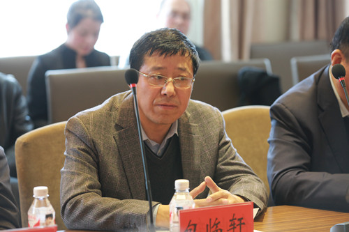 东北网总编辑包临轩在启动仪式上讲话.