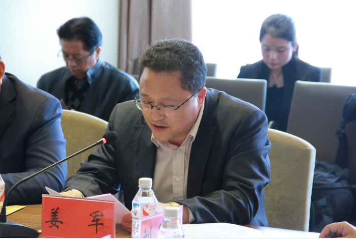 绥化市委宣传部常务副部长姜军主持启动仪式.